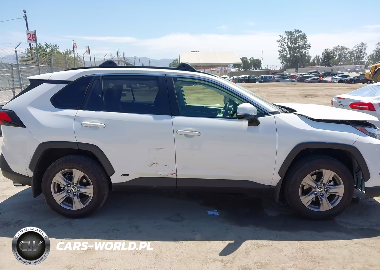 2025 Toyota Rav4 Hybrid Xle VIN:JTMRWRFV4SD300648 - 13