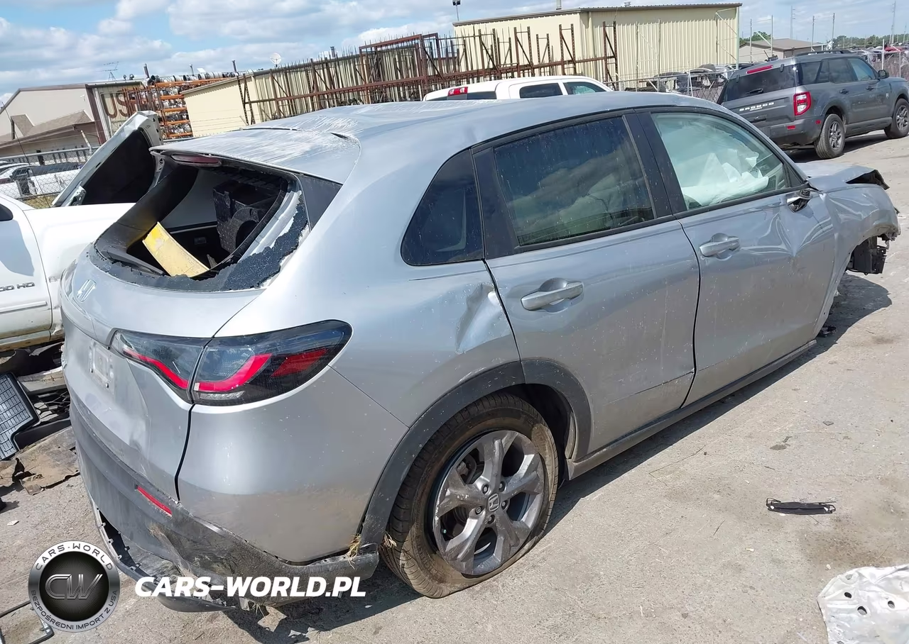 2026 Honda Hr-V Awd Lx VIN:3CZRZ2H34TM732439 - 4