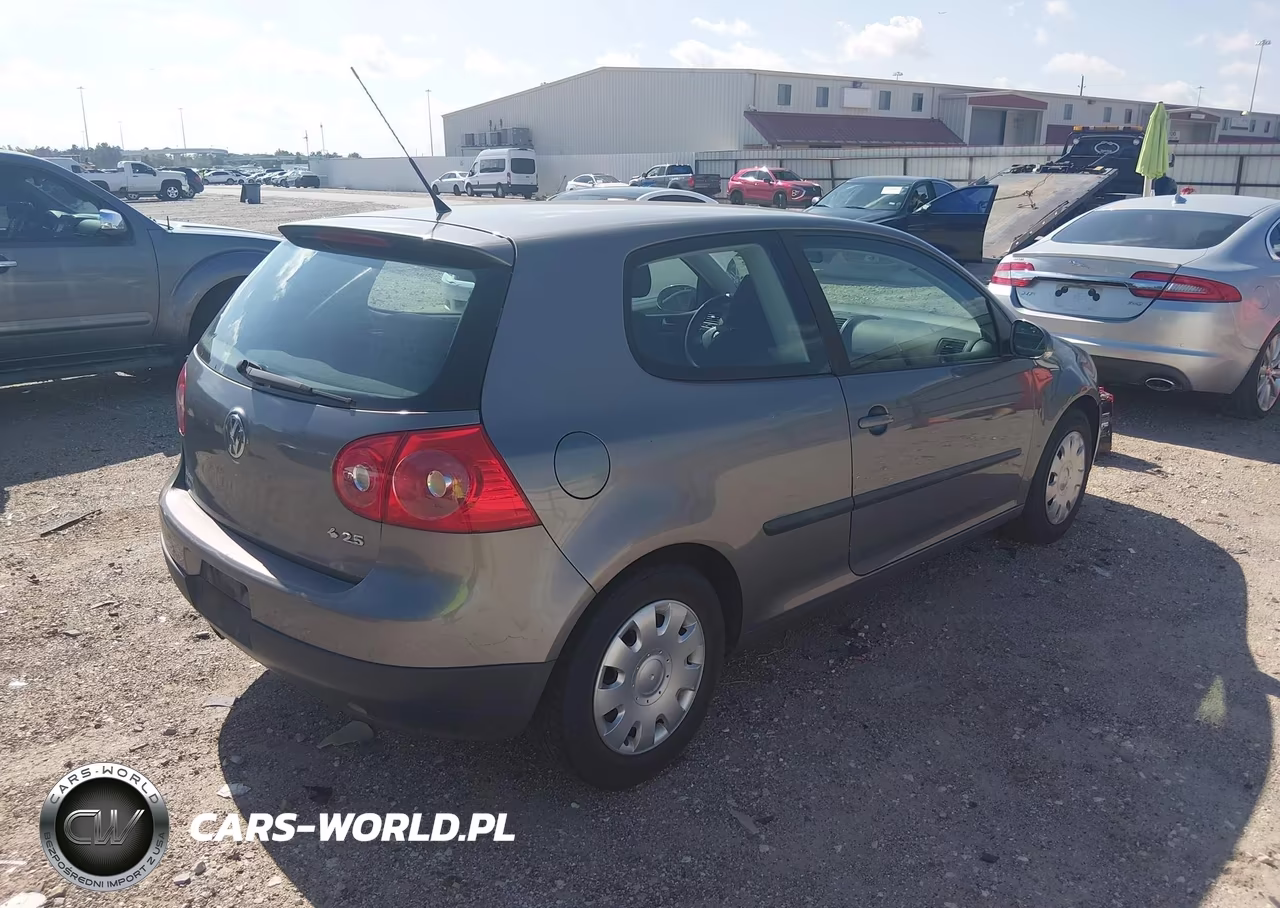 2008 Volkswagen Rabbit S VIN:WVWBA71K18W071067 - 4