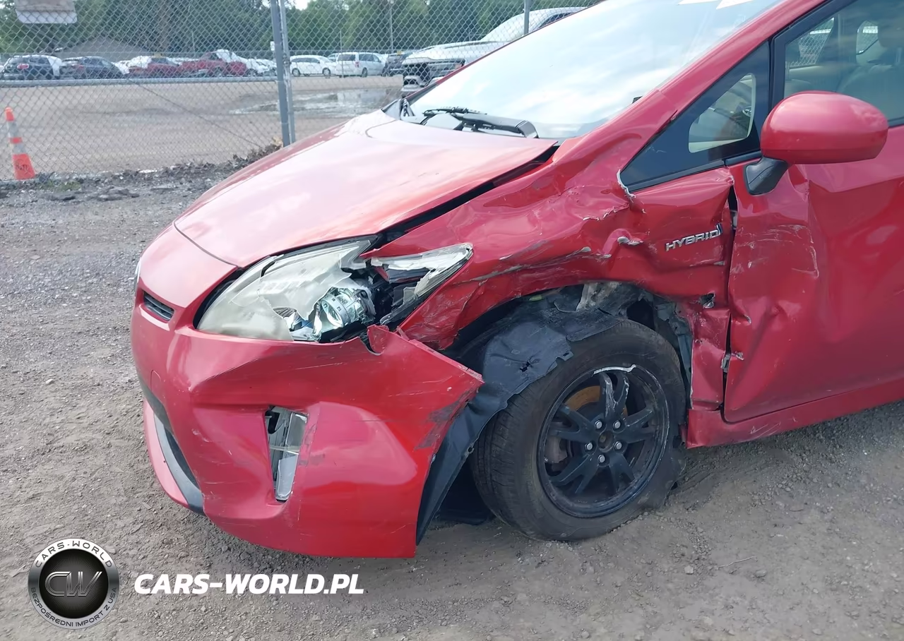 2013 Toyota Prius Three VIN:JTDKN3DU0D5681245 - 6