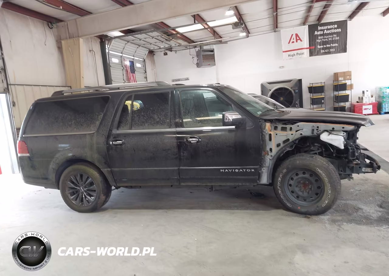 2015 Lincoln Navigator L VIN:5LMJJ3HT0FEJ10987 - 13