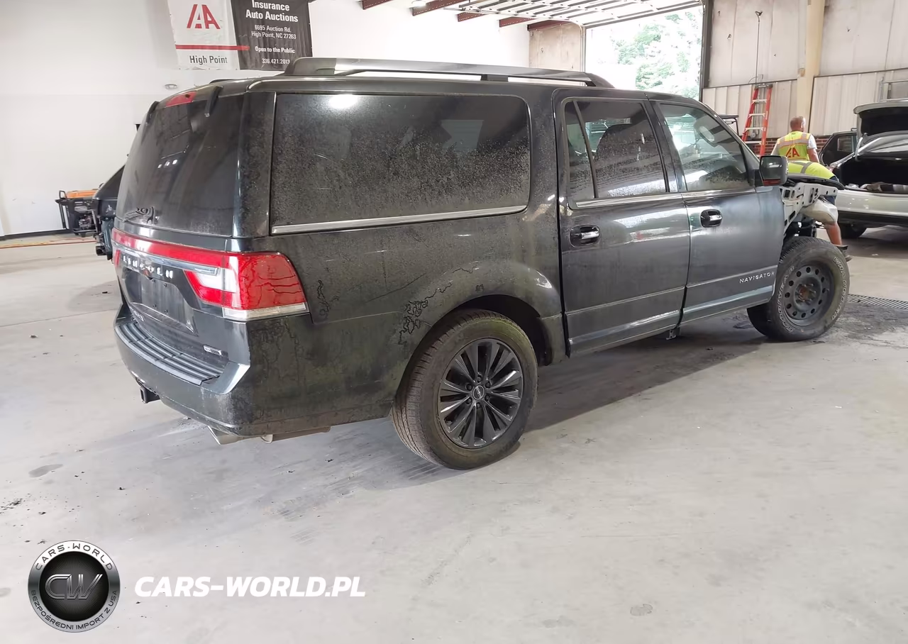 2015 Lincoln Navigator L VIN:5LMJJ3HT0FEJ10987 - 4