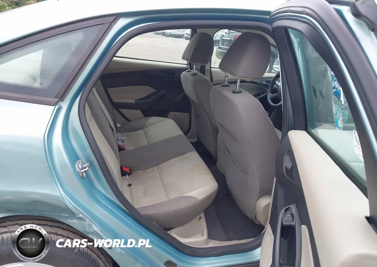 2012 Ford Focus Se VIN:1FAHP3F21CL390978 - 8