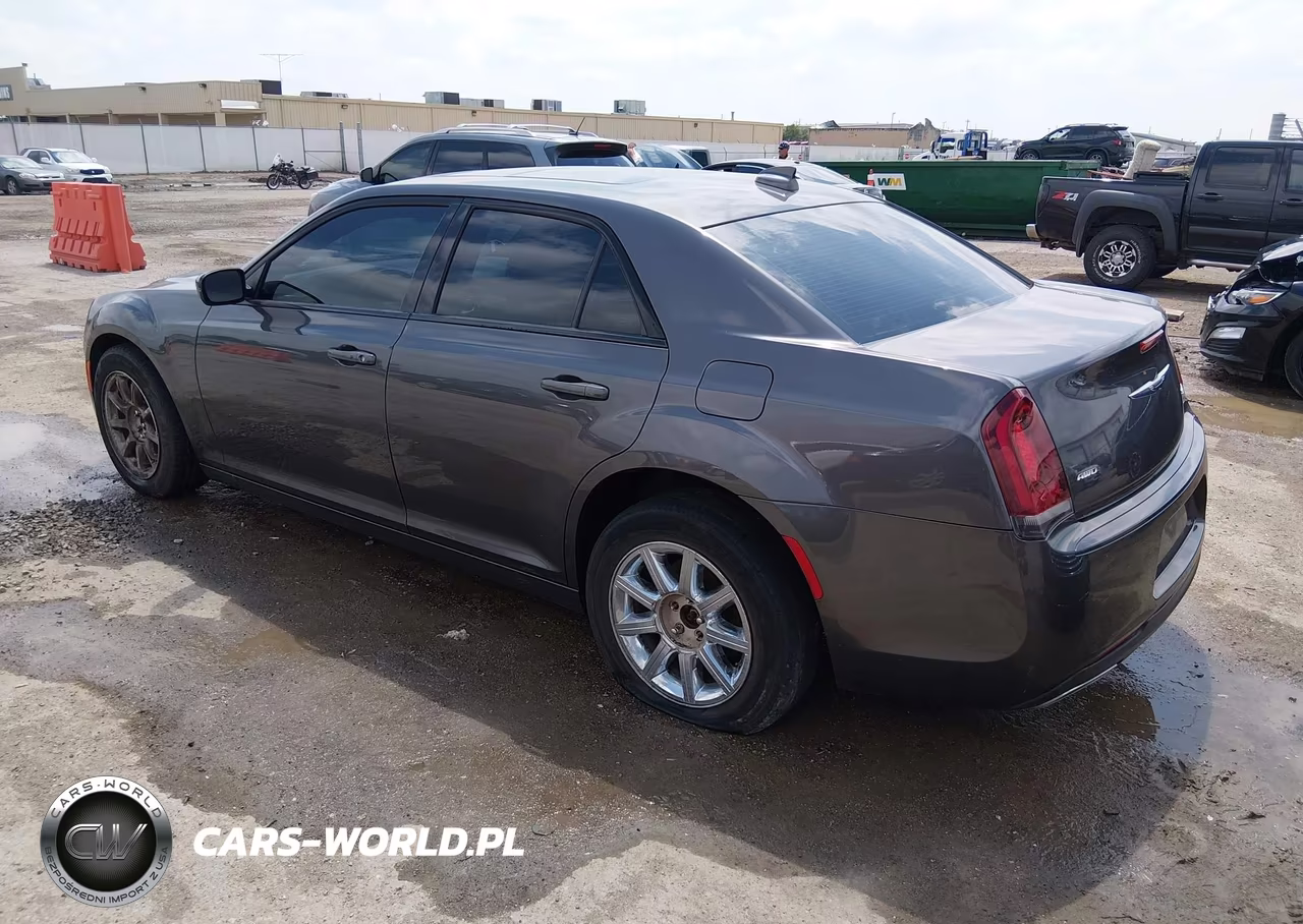 2018 Chrysler 300 300S Awd VIN:2C3CCAGG1JH204059 - 3