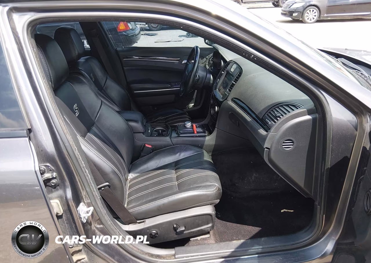 2018 Chrysler 300 300S Awd VIN:2C3CCAGG1JH204059 - 5