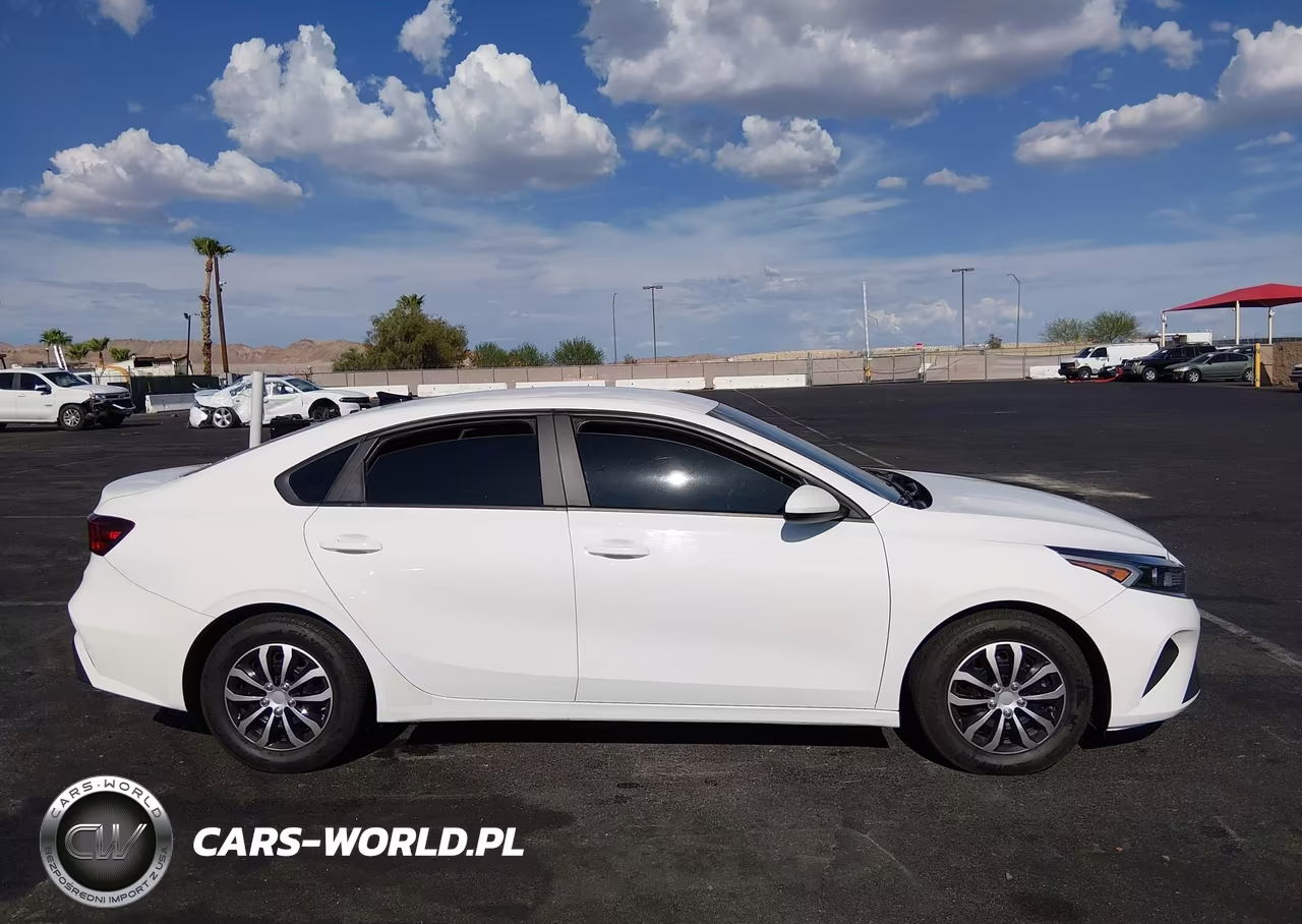 2024 Kia Forte Lx VIN:3KPF24AD1RE706282 - 13