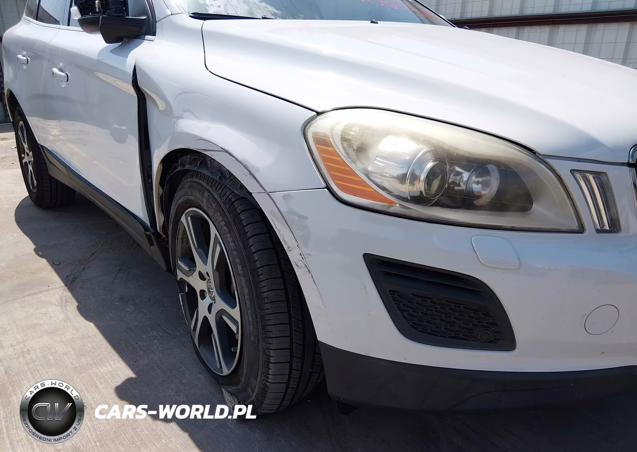 2013 Volvo Xc60 T6 VIN:YV4902DZ8D2376934 - 17