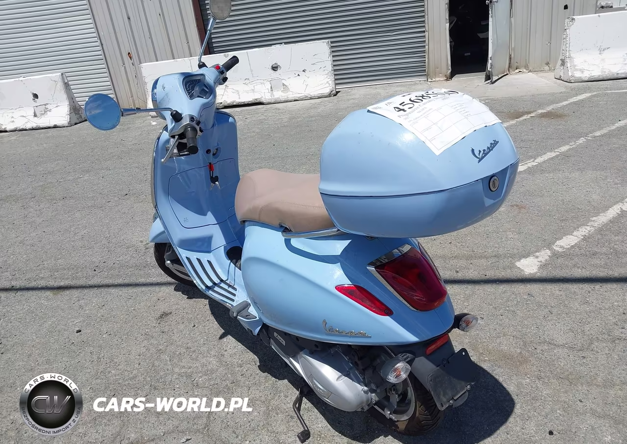 2017 Vespa Sprint 150 3V VIN:ZAPM818G2H5700486 - 3