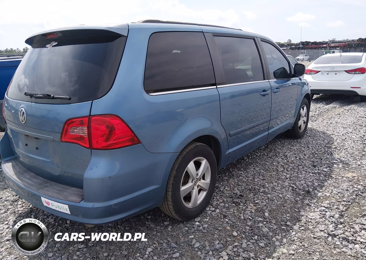2011 Volkswagen Routan Se VIN:2V4RW3DG4BR805058 - 4