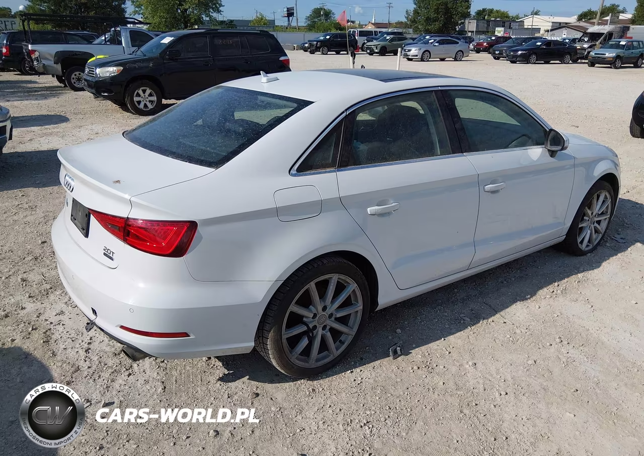 2015 Audi A3 2.0T Premium VIN:WAUEFGFF4F1112177 - 4