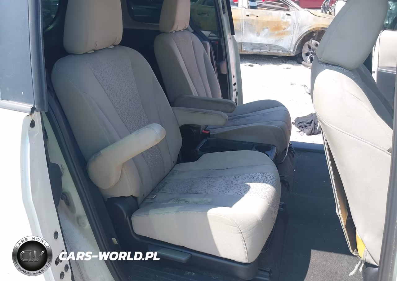 2012 Mazda Mazda5 Sport VIN:JM1CW2BL7C0106724 - 8