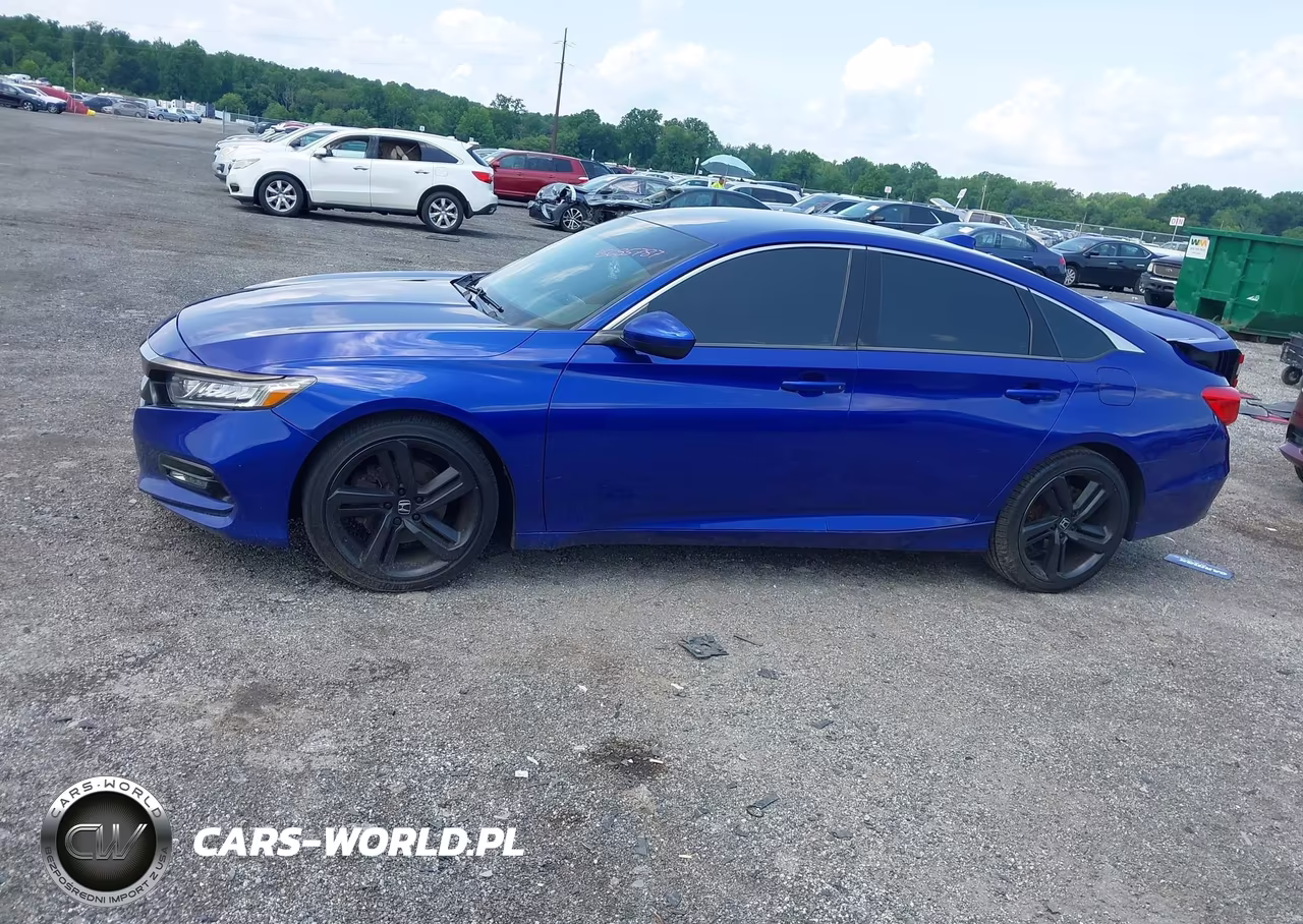 2018 Honda Accord Sport VIN:1HGCV1F35JA220219 - 14
