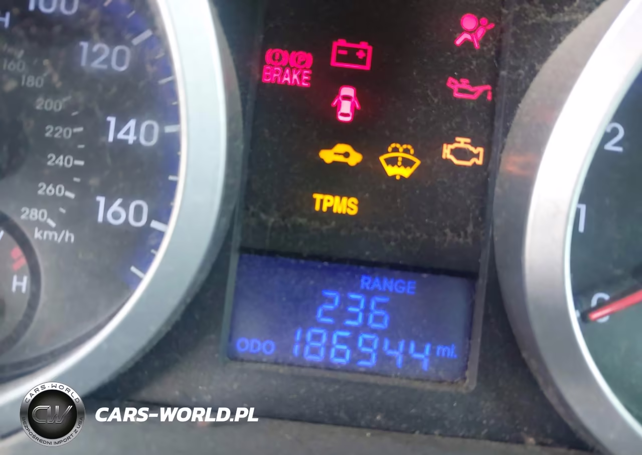 2010 Hyundai Genesis 3.8 Track VIN:KMHHU6KH0AU038623 - 7