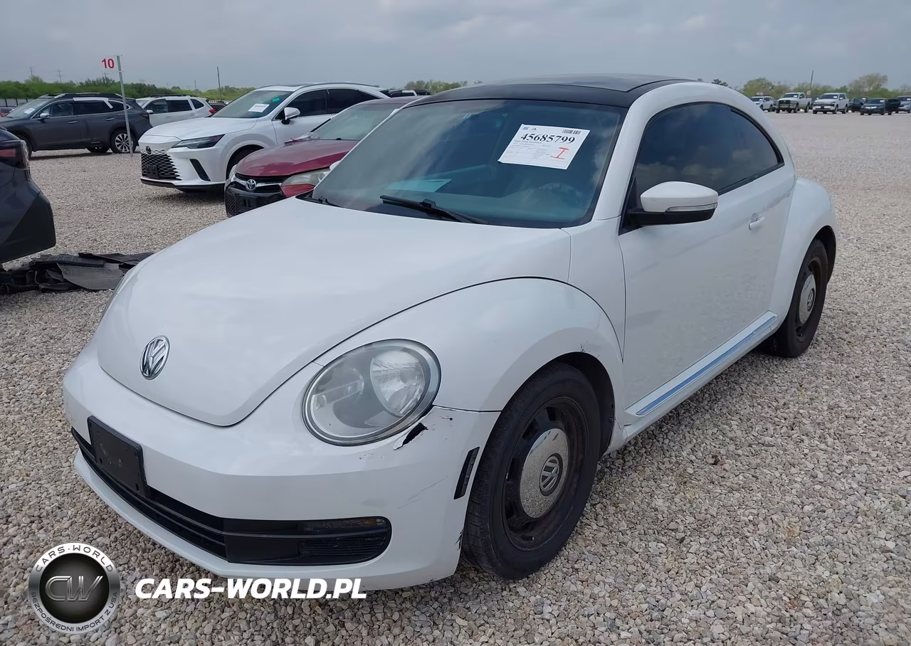 2014 Volkswagen Beetle 2.5L VIN:3VWJX7AT3EM606136 - 2