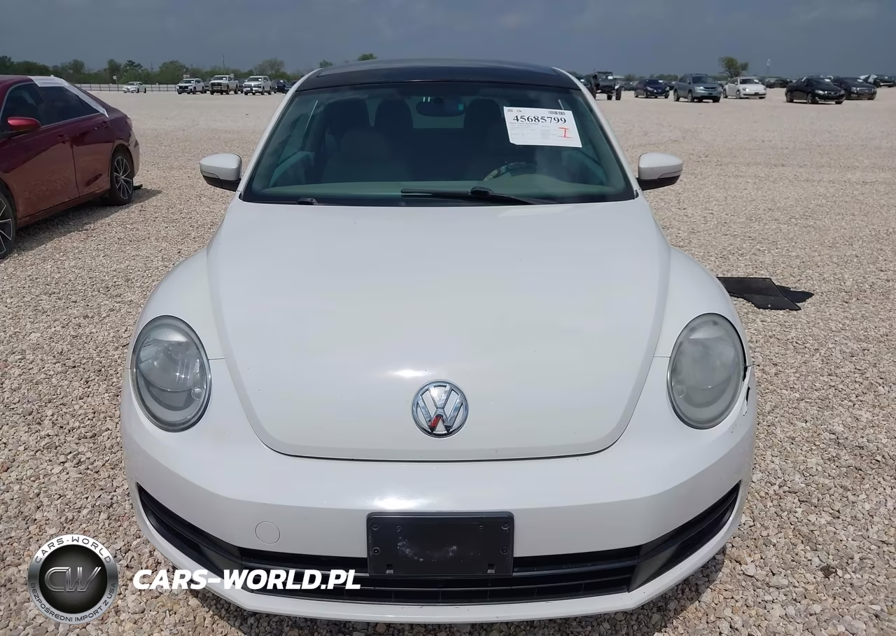 2014 Volkswagen Beetle 2.5L VIN:3VWJX7AT3EM606136 - 6