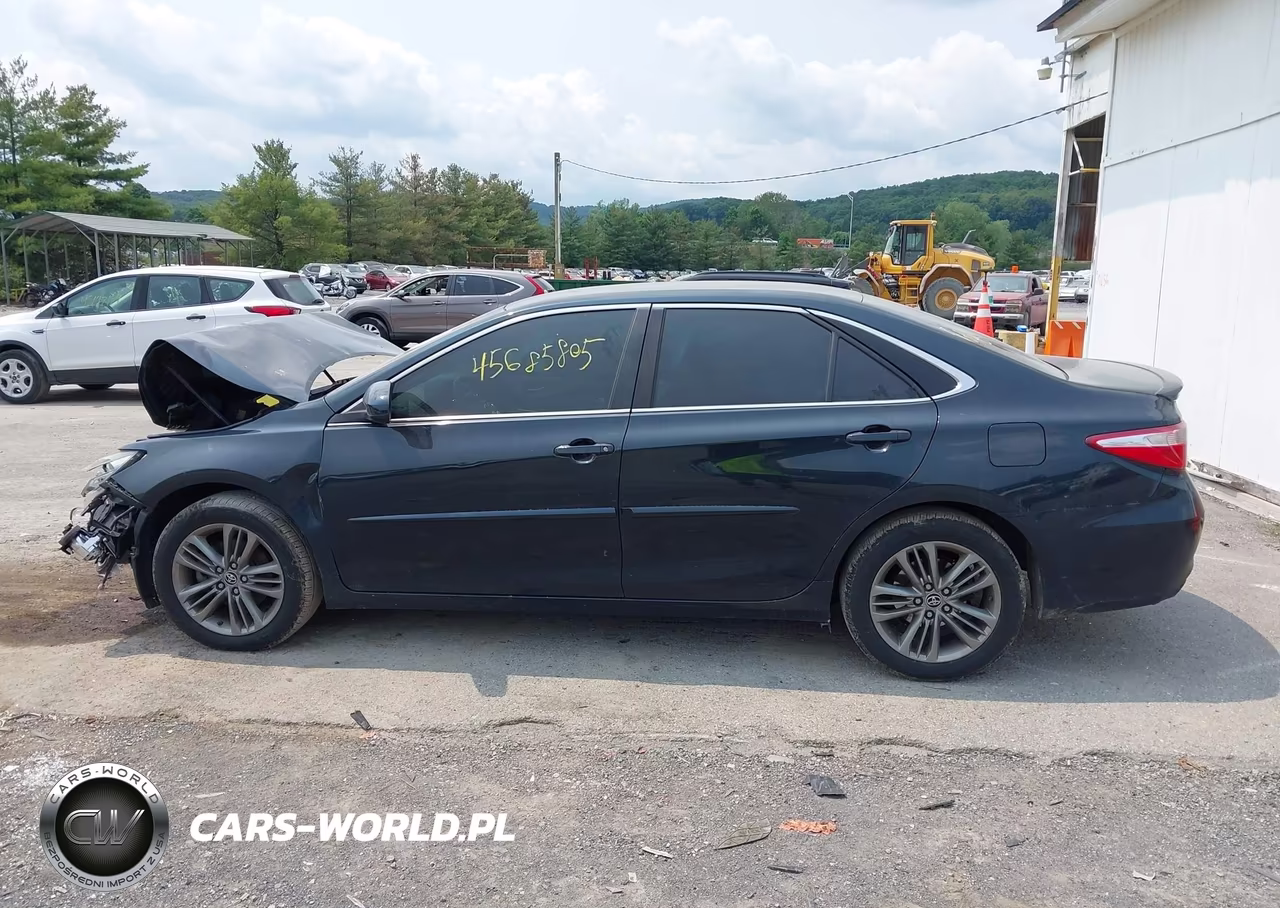 2016 Toyota Camry Se VIN:4T1BF1FK3GU157154 - 15