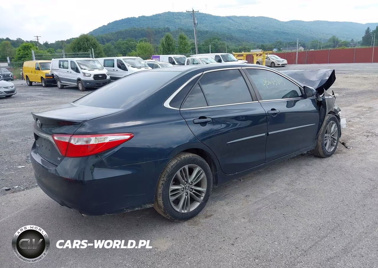 2016 Toyota Camry Se VIN:4T1BF1FK3GU157154 - 4