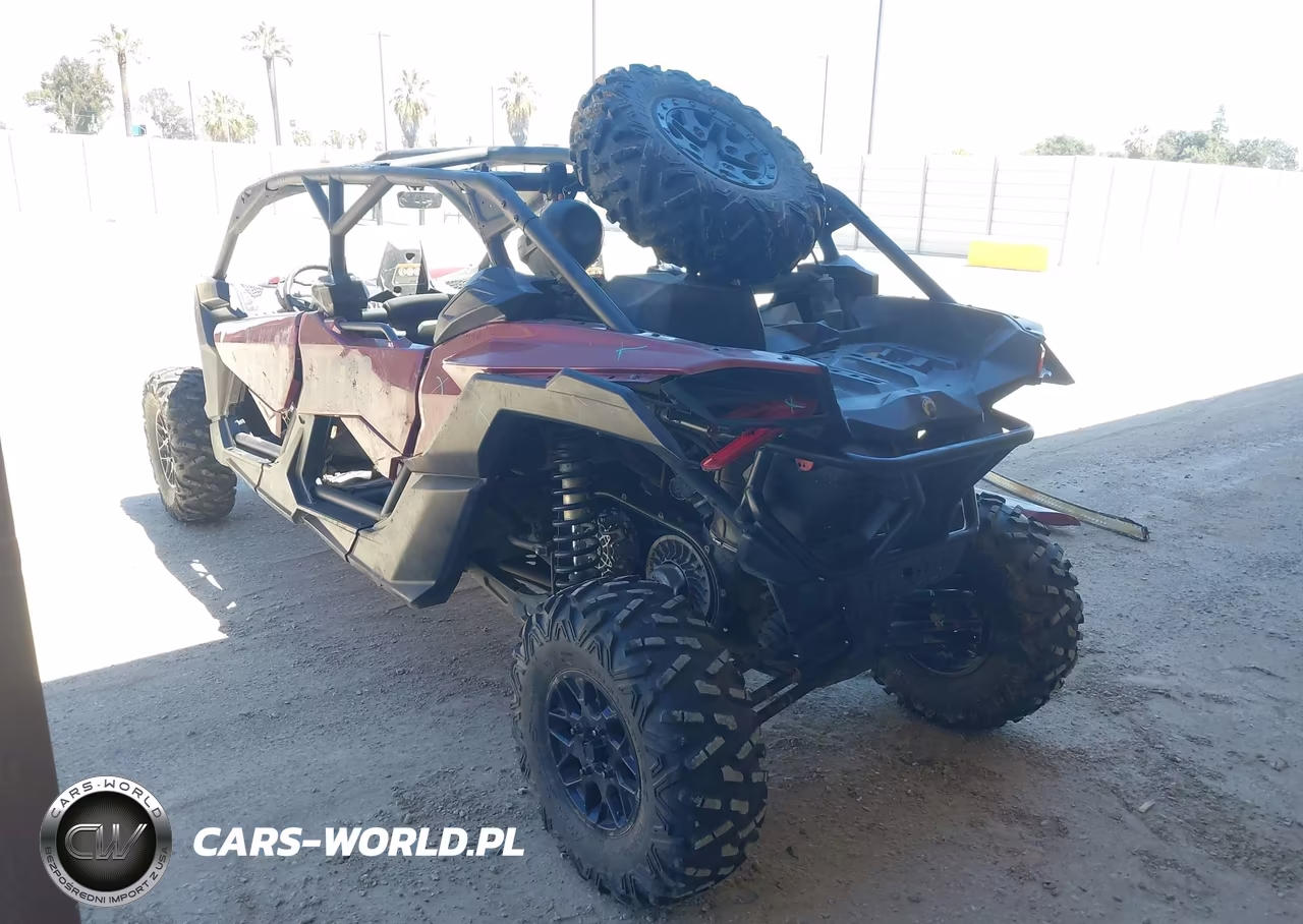 2018 Can-Am Maverick X3 Max X Ds Turbo R VIN:3JBVEAW23JK000173 - 3