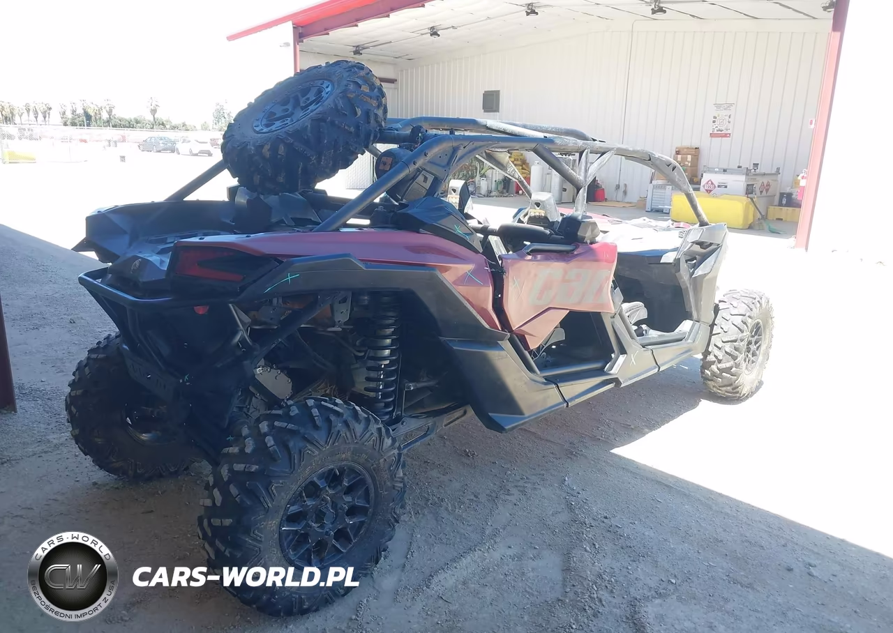 2018 Can-Am Maverick X3 Max X Ds Turbo R VIN:3JBVEAW23JK000173 - 4