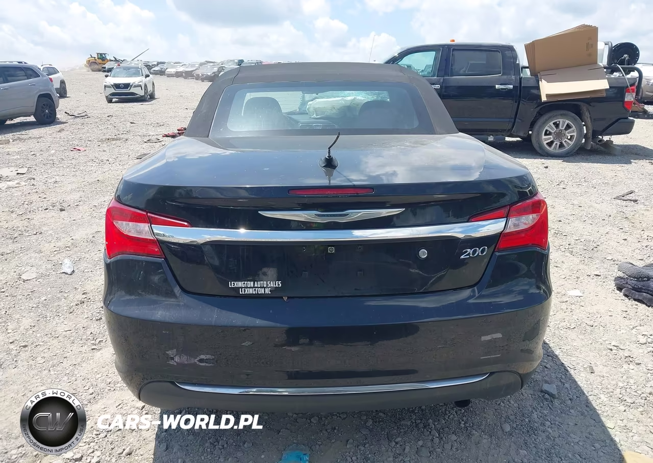 2013 Chrysler 200 Touring VIN:1C3BCBEB5DN594720 - 15