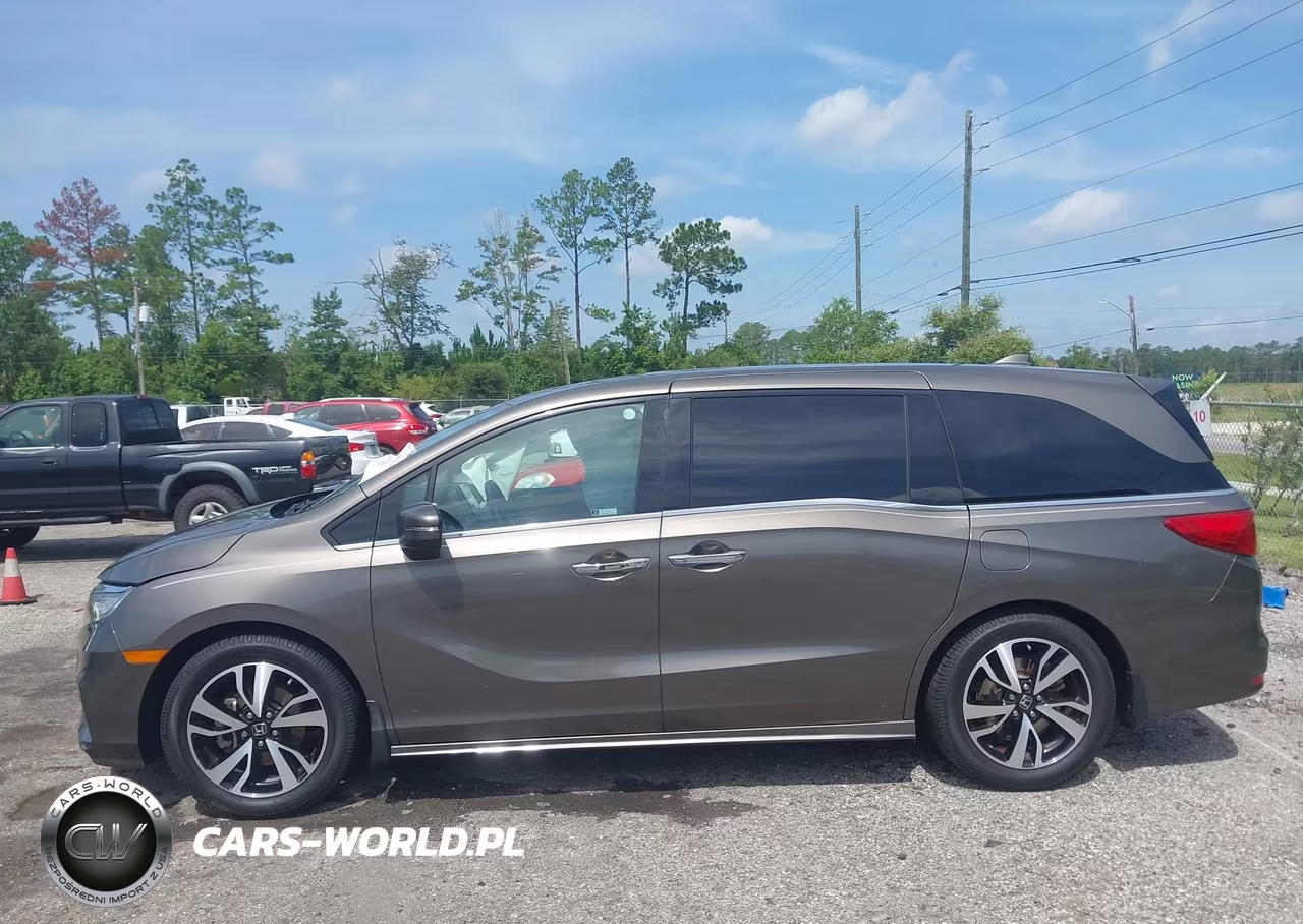2019 Honda Odyssey Elite VIN:5FNRL6H98KB000708 - 14