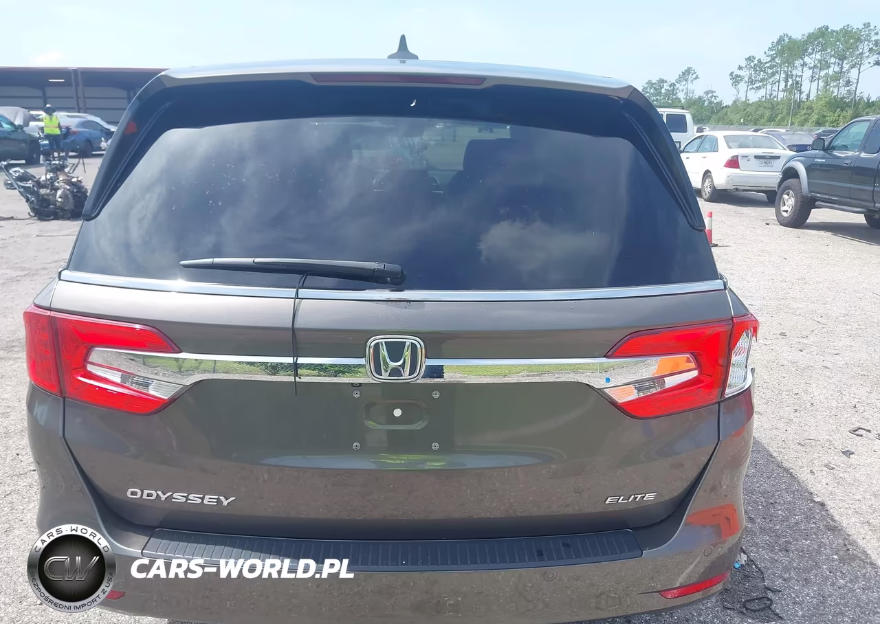 2019 Honda Odyssey Elite VIN:5FNRL6H98KB000708 - 16