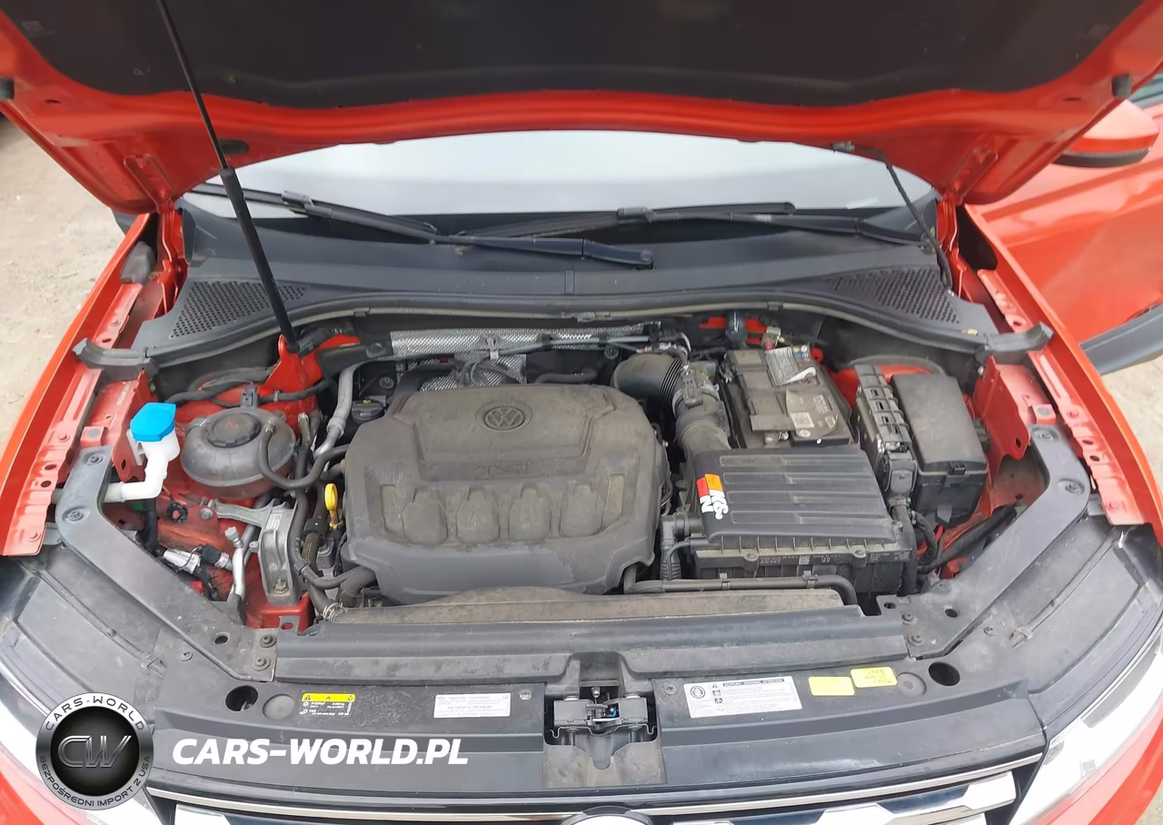 2018 Volkswagen Tiguan 2.0T S VIN:3VV1B7AXXJM125347 - 10