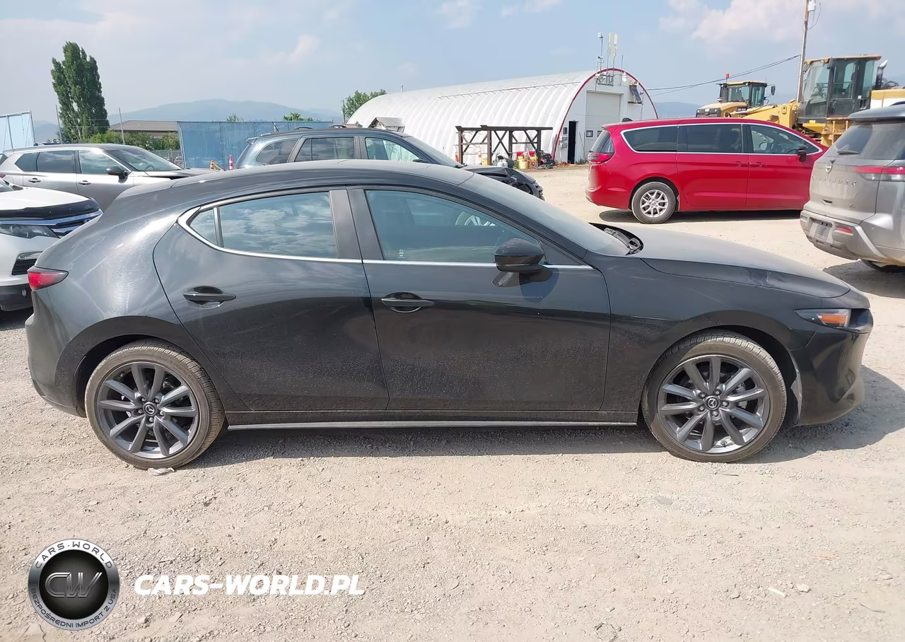 2024 Mazda Mazda3 2.5 S Preferred VIN:JM1BPALM5R1714531 - 13