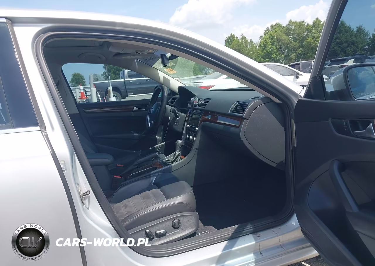 2013 Volkswagen Passat 2.0L Tdi Sel Premium VIN:1VWCN7A32DC137359 - 5