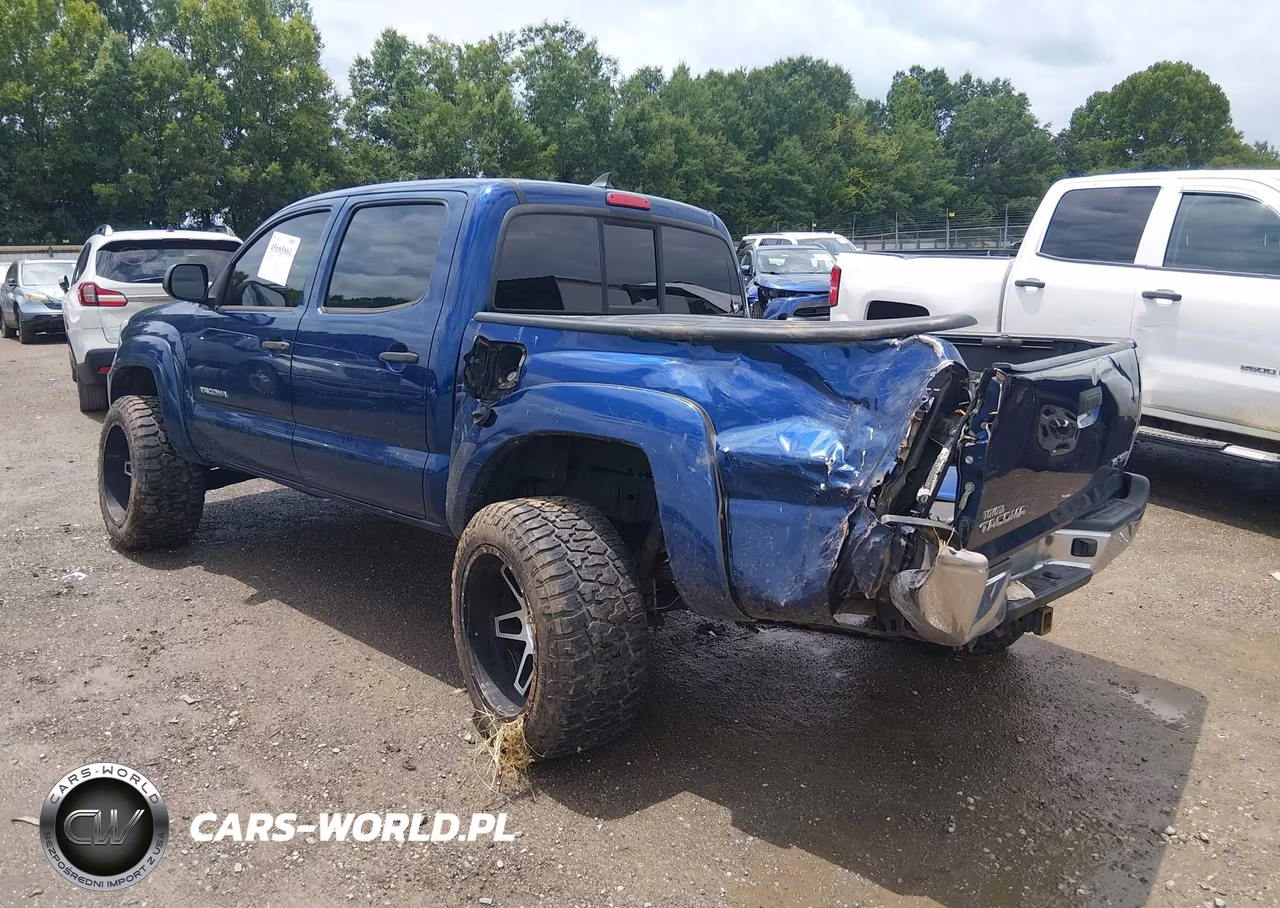 2014 Toyota Tacoma Base V6 VIN:5TFLU4EN4EX097716 - 3