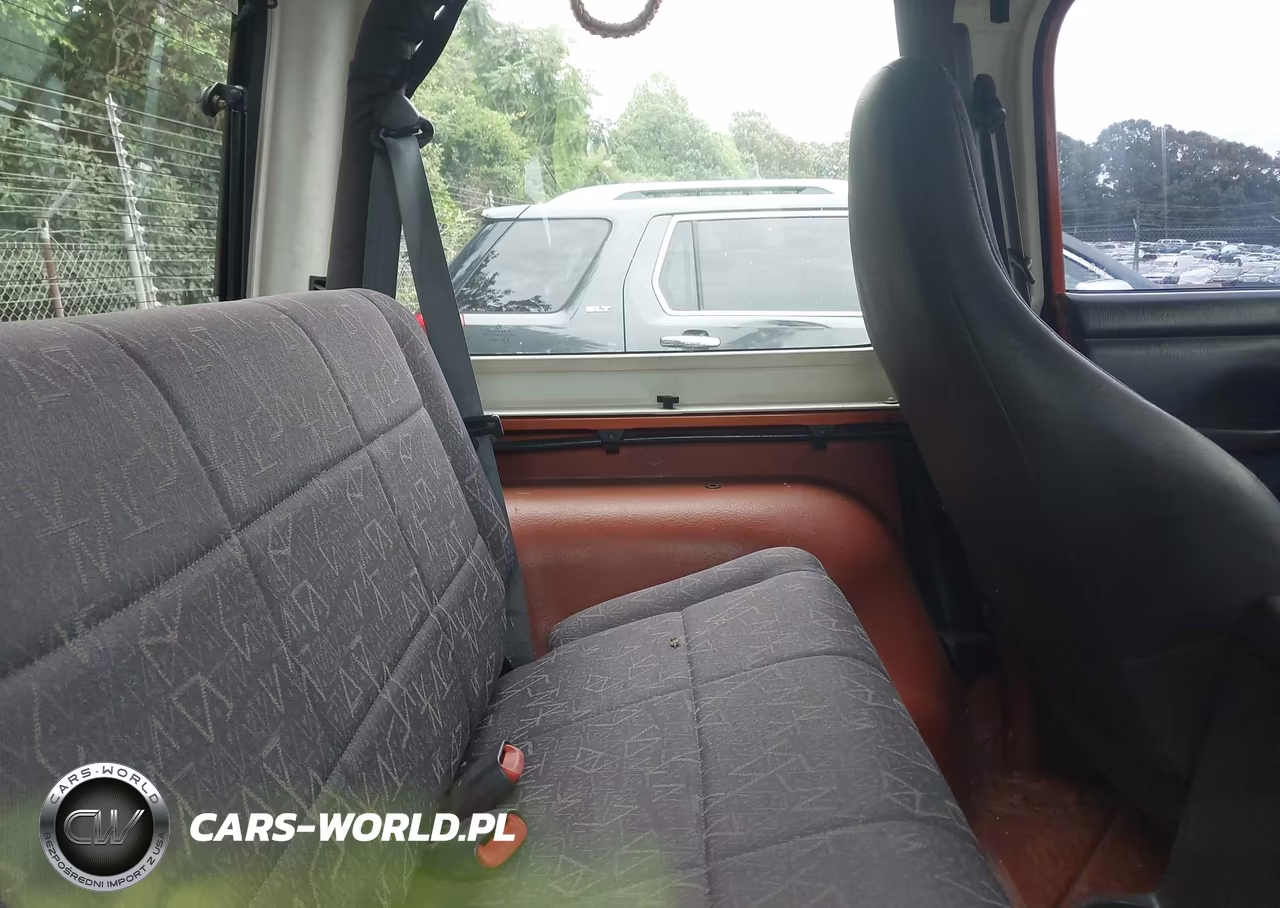 2001 Jeep Wrangler Sport VIN:1J4FA49S71P362672 - 8
