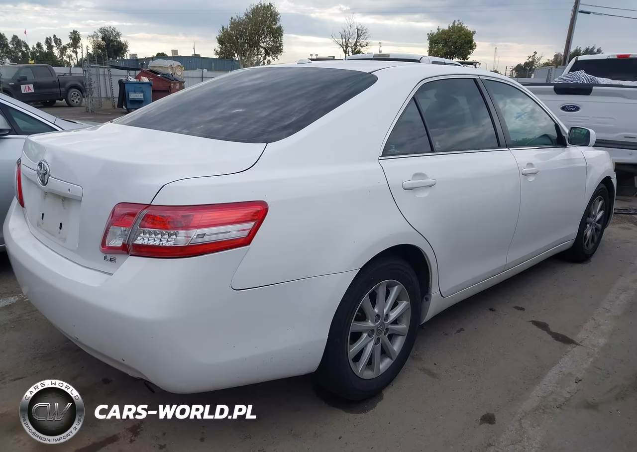 2010 Toyota Camry Le VIN:4T1BF3EK7AU564768 - 4