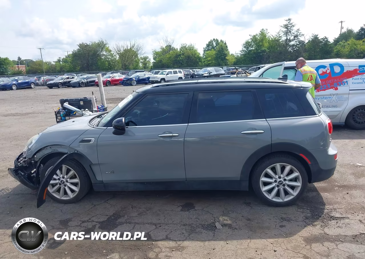 2017 Mini Clubman Cooper VIN:WMWLU1C3XH2F28514 - 14