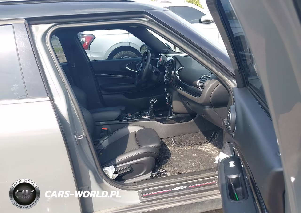 2017 Mini Clubman Cooper VIN:WMWLU1C3XH2F28514 - 5