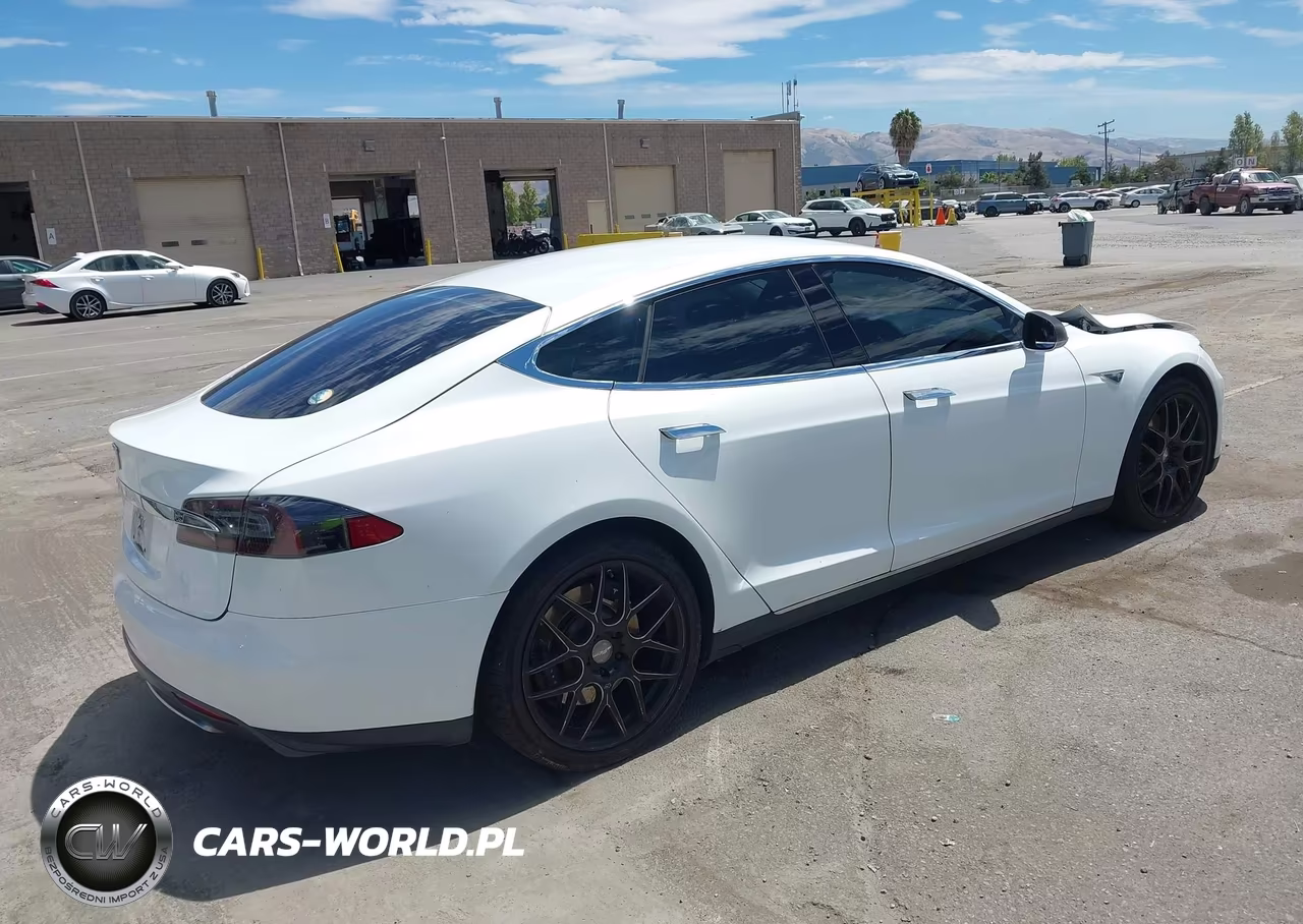 2012 Tesla Model S Signature VIN:5YJSA1CNXCFP02948 - 4