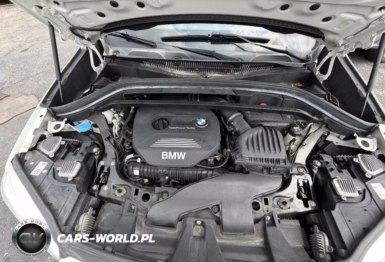 2017 BMW X1 xDrive28I VIN:WBXHT3C3XH5F87619 - 10