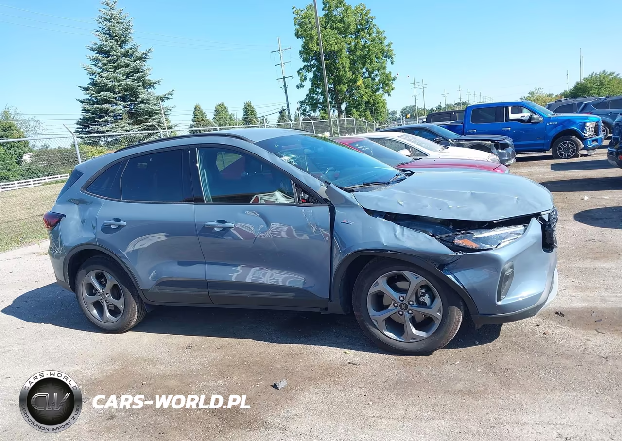 2026 Ford Escape St-Line VIN:1FMCU9MN3TUA02619 - 13