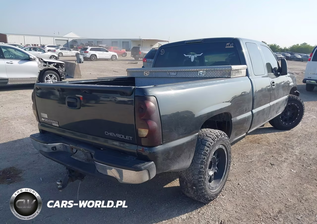 2005 Chevrolet Silverado 1500 Lt VIN:2GCEC19TX51330871 - 4