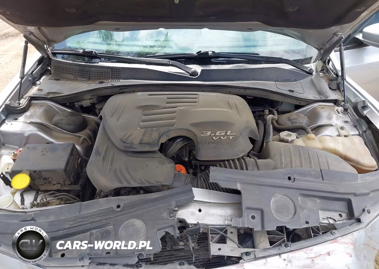 2018 Chrysler 300 300S VIN:2C3CCABG1JH214291 - 10