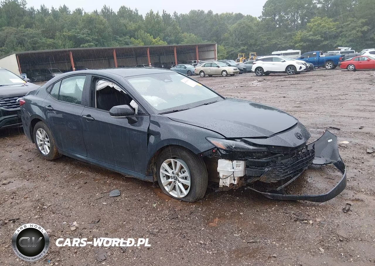 2026 Toyota Camry Le – zdjęcie 1 z 16