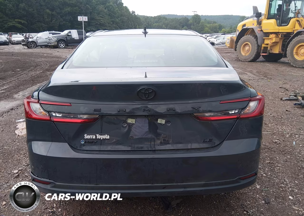 2026 Toyota Camry Le VIN:4T1DAACK3TU667672 - 16