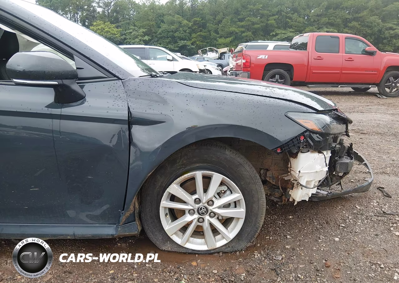 2026 Toyota Camry Le VIN:4T1DAACK3TU667672 - 6
