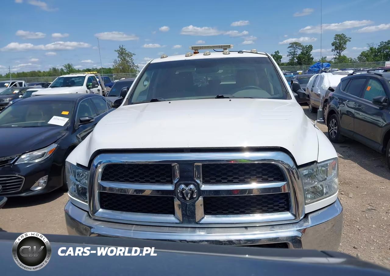 2017 Ram 2500 Tradesman 4X4 8' Box VIN:3C6UR5HJ9HG600922 - 13