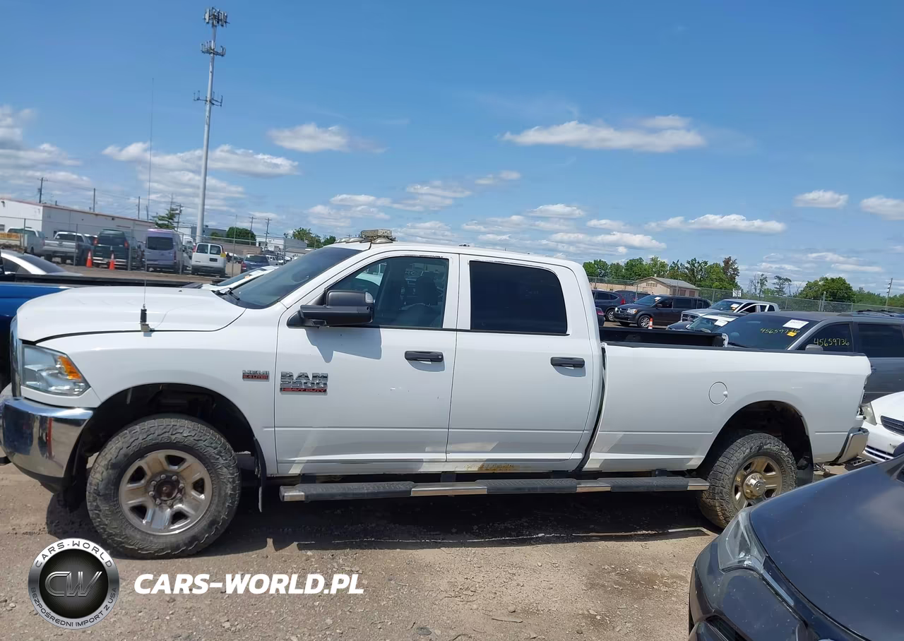 2017 Ram 2500 Tradesman 4X4 8' Box VIN:3C6UR5HJ9HG600922 - 15