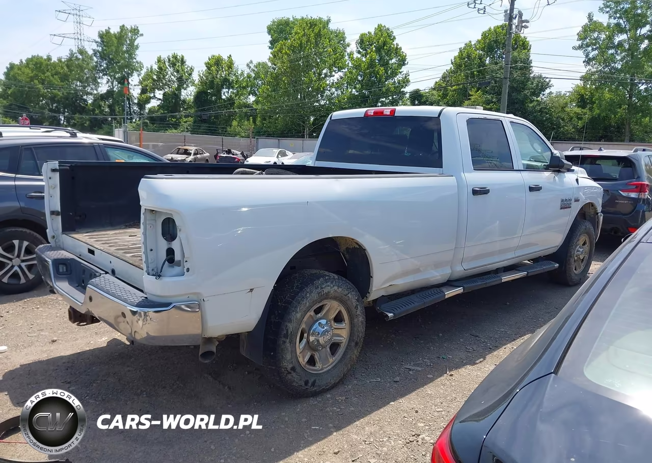 2017 Ram 2500 Tradesman 4X4 8' Box VIN:3C6UR5HJ9HG600922 - 4