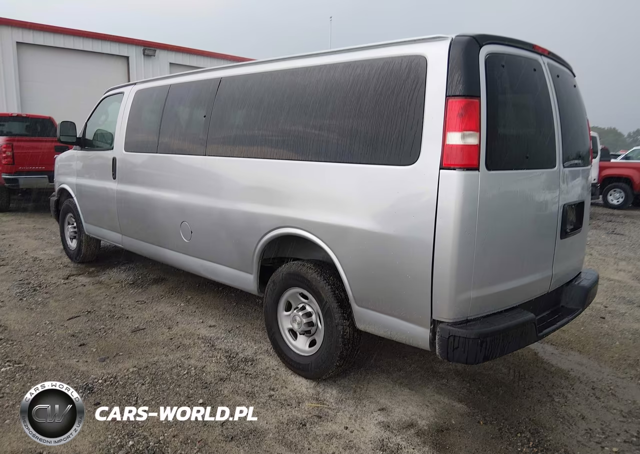 2020 Chevrolet Express Passenger Rwd 3500 Extended Wheelbase Ls VIN:1GAZGNFP3L1253972 - 3