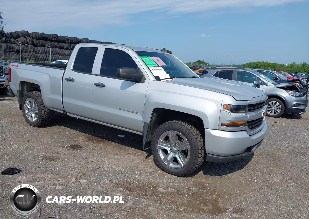 2018 Chevrolet Silverado 1500 Custom