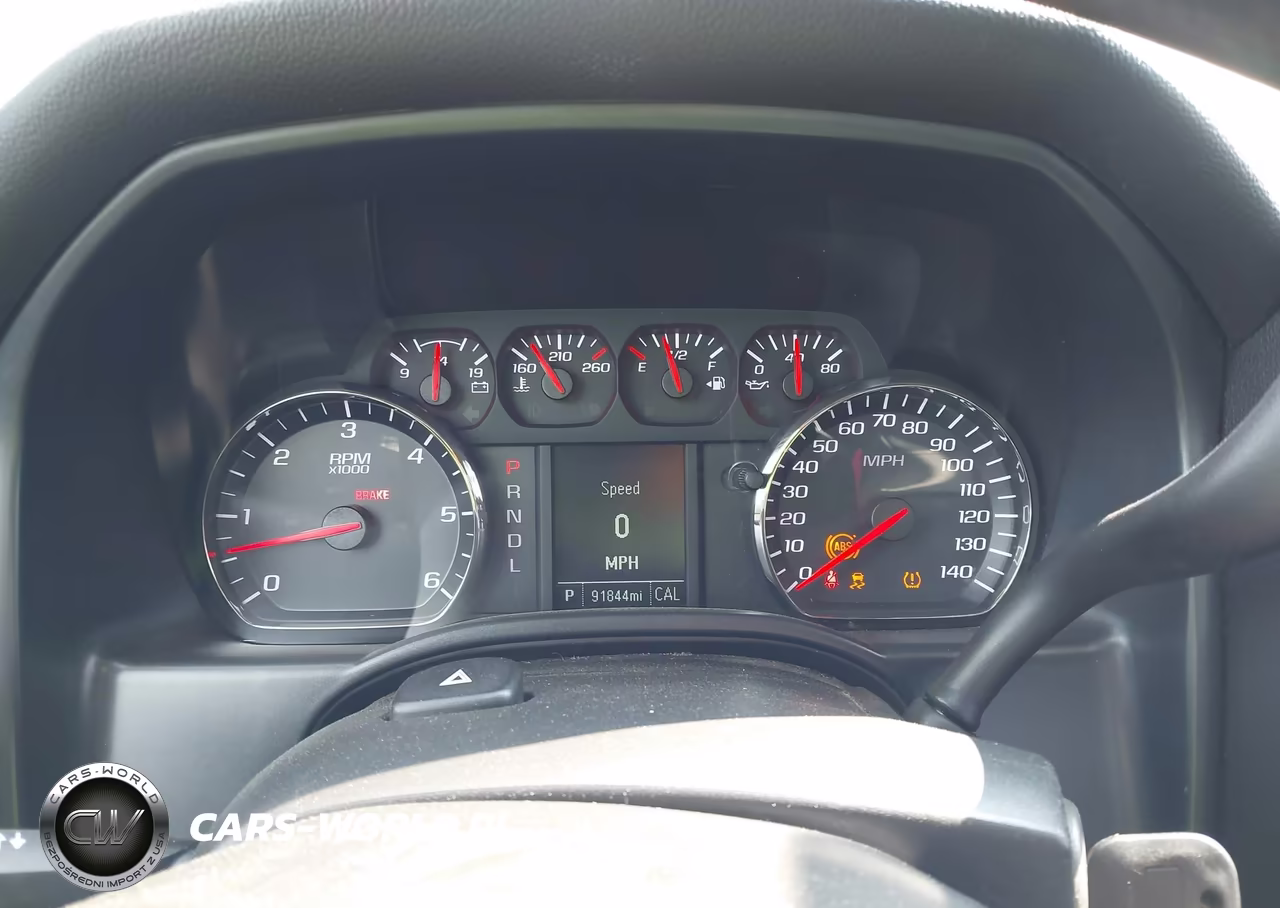 2018 Chevrolet Silverado 1500 Custom VIN:1GCVKPECXJZ377959 - 7
