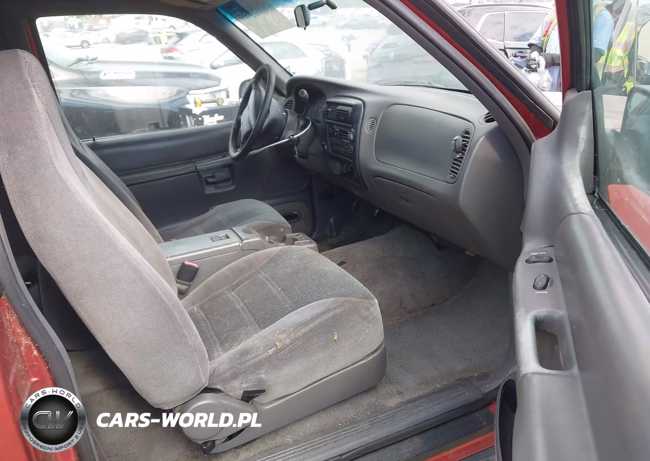 1999 Ford Explorer Sport VIN:1FMYU22E8XUC78753 - 5