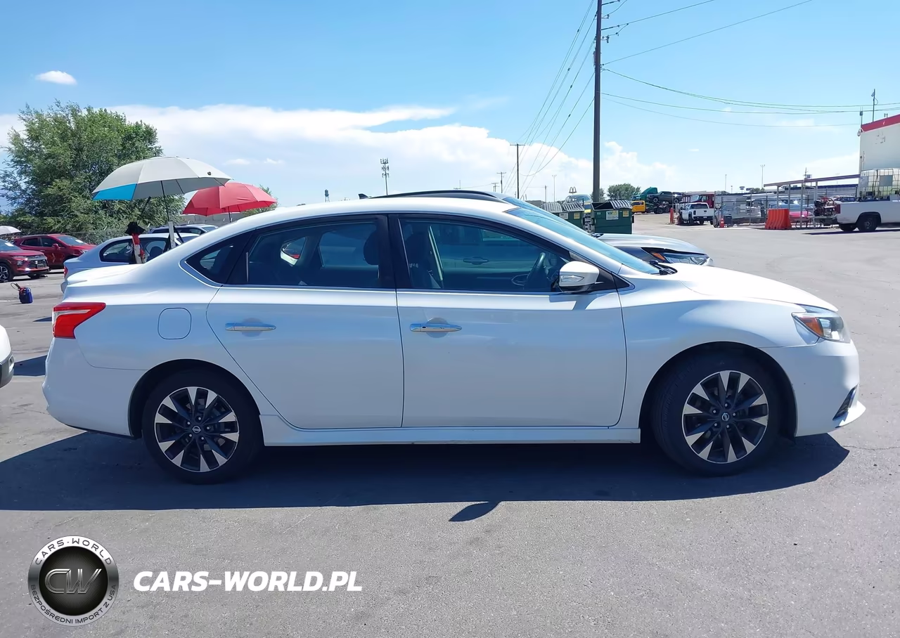 2017 Nissan Sentra Sr VIN:3N1AB7AP9HY390023 - 13